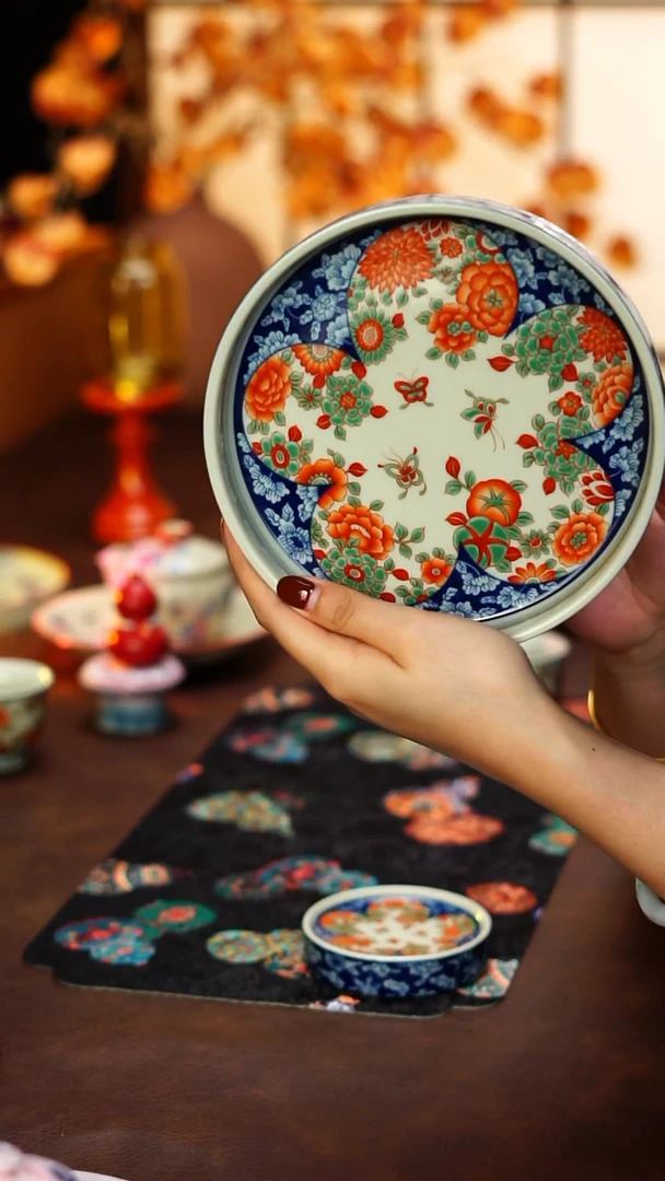 陶栖堂青花红绿彩壶承