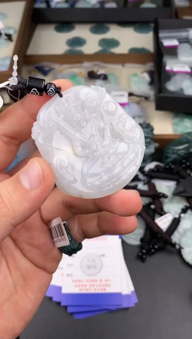 【闪购商品】翡翠颈饰未镶嵌  天然翡翠，一物一图