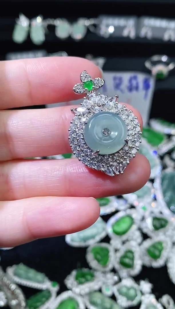【闪购商品】翡翠未镶嵌颈饰精美翡翠-多样性只发一件H604