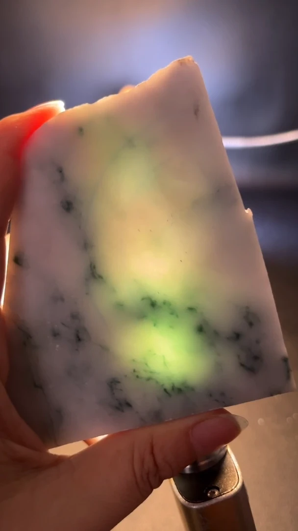 颈饰未镶嵌翡翠海**帝翡翠