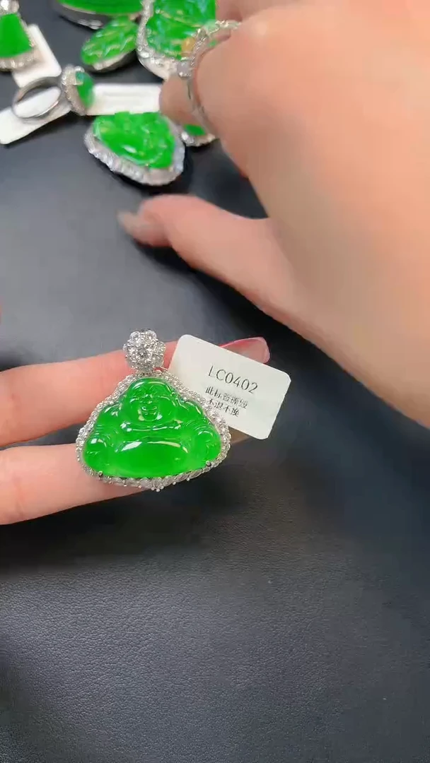 颈饰银S925镶嵌翡翠吊坠