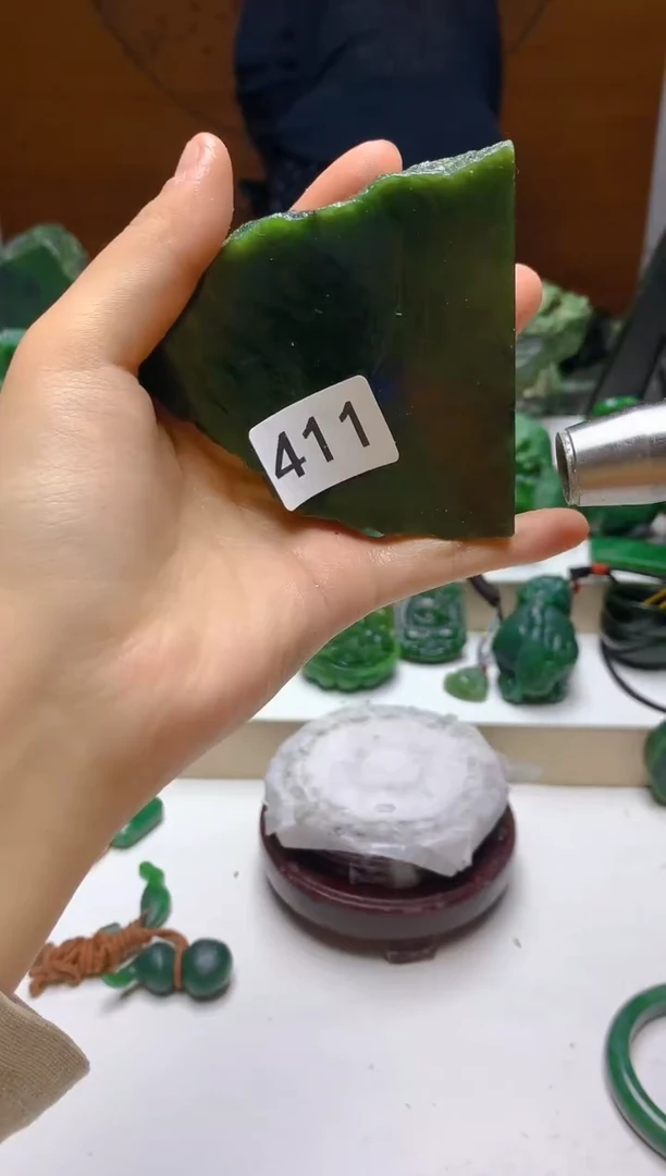 未镶嵌和田玉（碧玉）珠宝半成品0