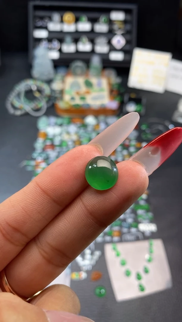 【闪购商品】翡翠挂件未镶嵌蛋面