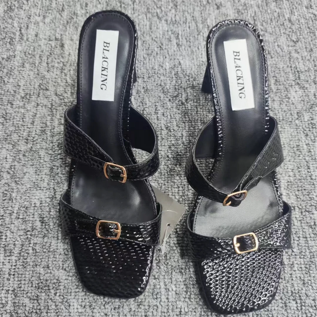 2025新款女鞋（L运动凉鞋）休闲气质时尚百搭黑色夏季