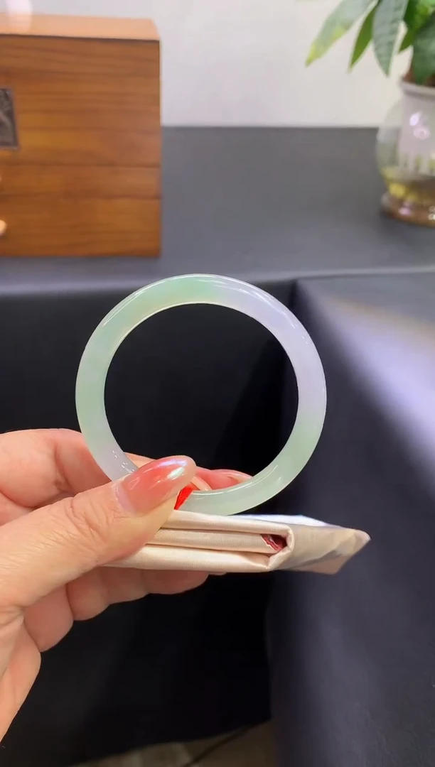 未镶嵌手镯翡翠翡翠手镯94