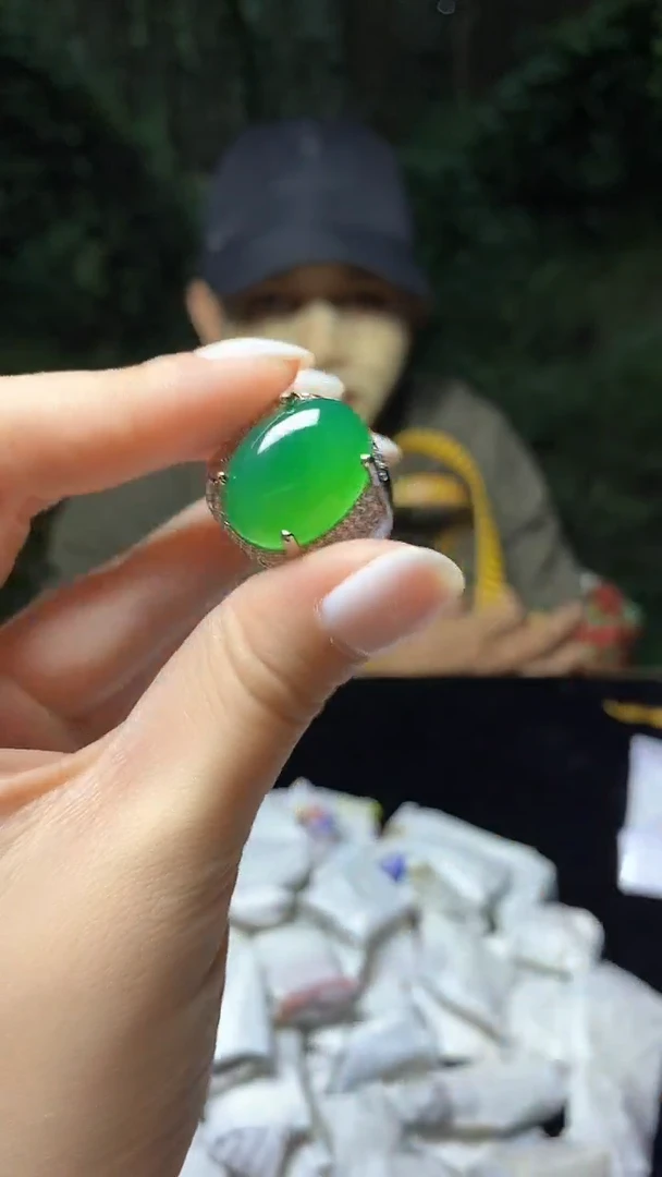 满色吊坠  所见即所得！
