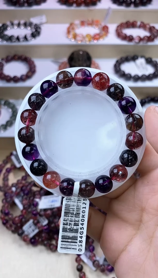 【闪购商品】水晶手链未镶嵌黑加仑超七10m+