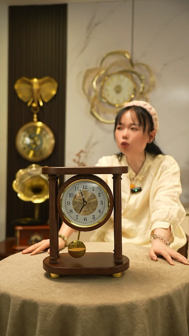 有机玻璃座钟00000