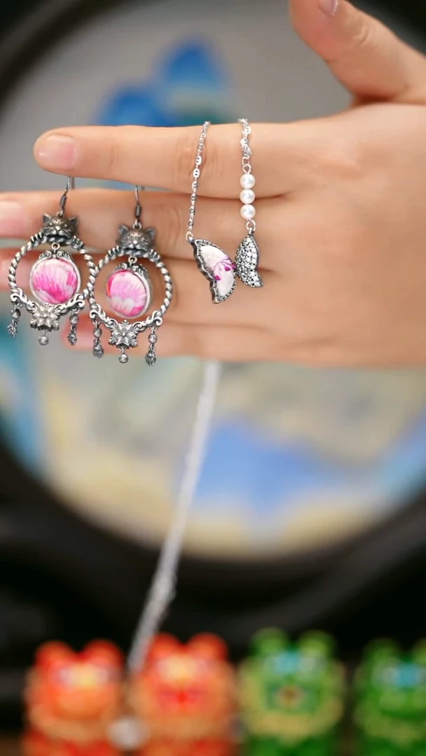 织绣97黔东南苗族刺绣