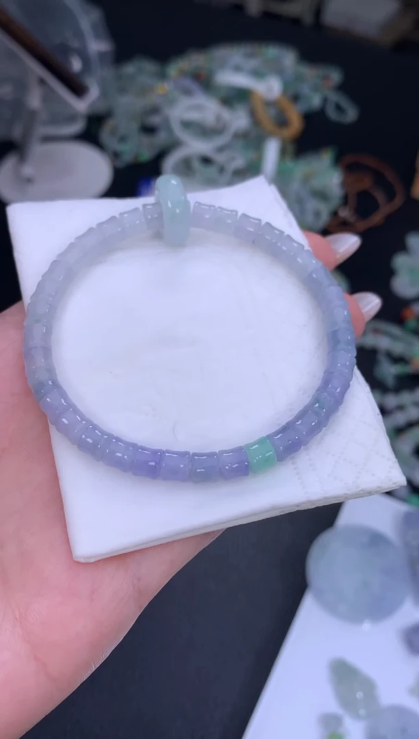 未镶嵌定制翡翠软镯