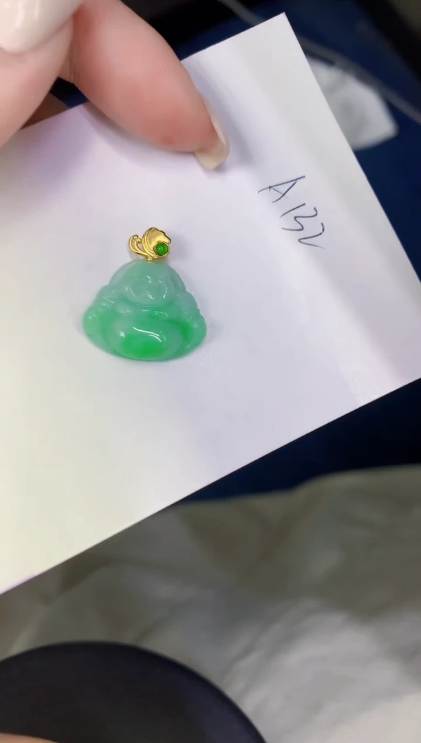 颈饰未镶嵌翡翠缅甸天然翡翠A货