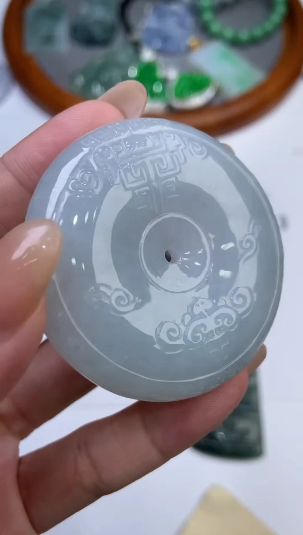 翡翠挂件未镶嵌292268    /多样性发一件