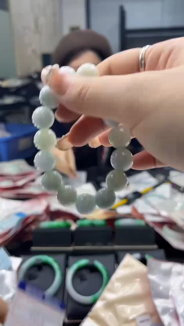 【闪购商品】翡翠手链未镶嵌0431476826