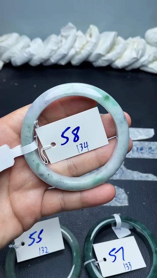 未镶嵌手镯翡翠134