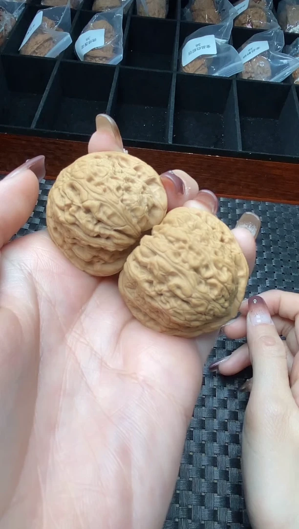 把件文玩核桃全品承德密纹37尺