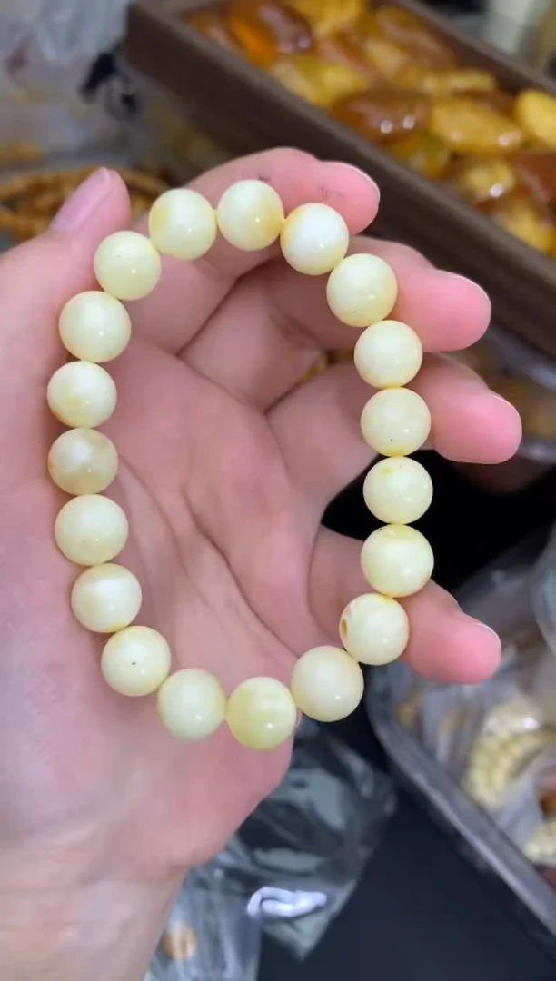 蜜蜡未镶嵌珠宝奇石54