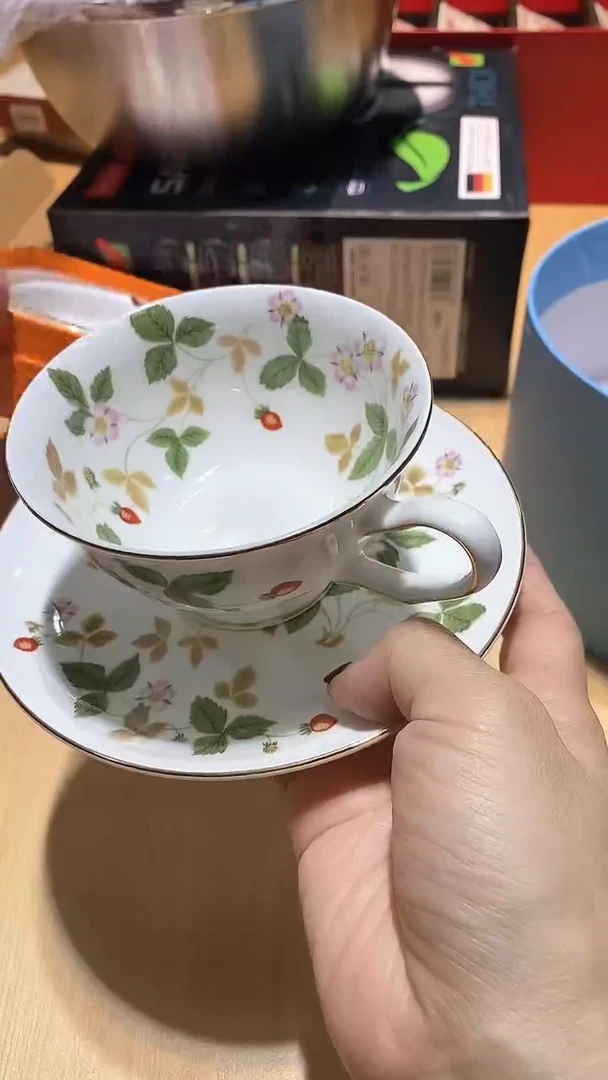 【闪购商品】瓷片锅碗瓢盆一件不剩