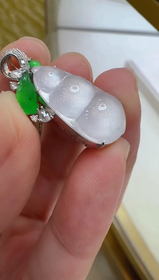 吊坠(不含链)18K金镶嵌翡翠多样性团购发一件