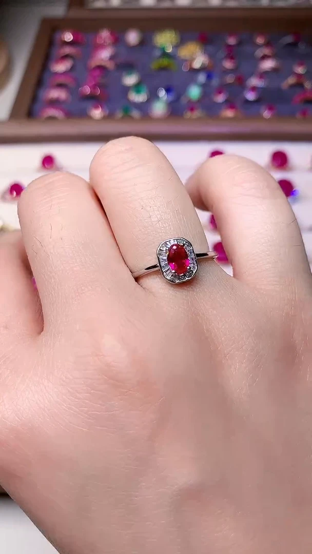 【闪购商品】红宝石戒指银S925镶嵌000