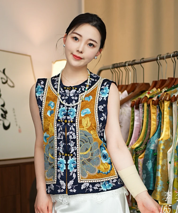 CHUNTIAN/李李国风【抚·宁】新中式重工刺绣马甲