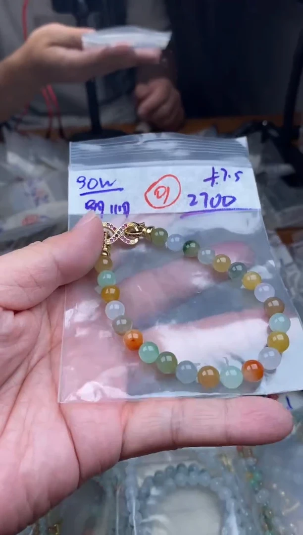 未镶嵌定制翡翠天然缅甸翡翠多样性
