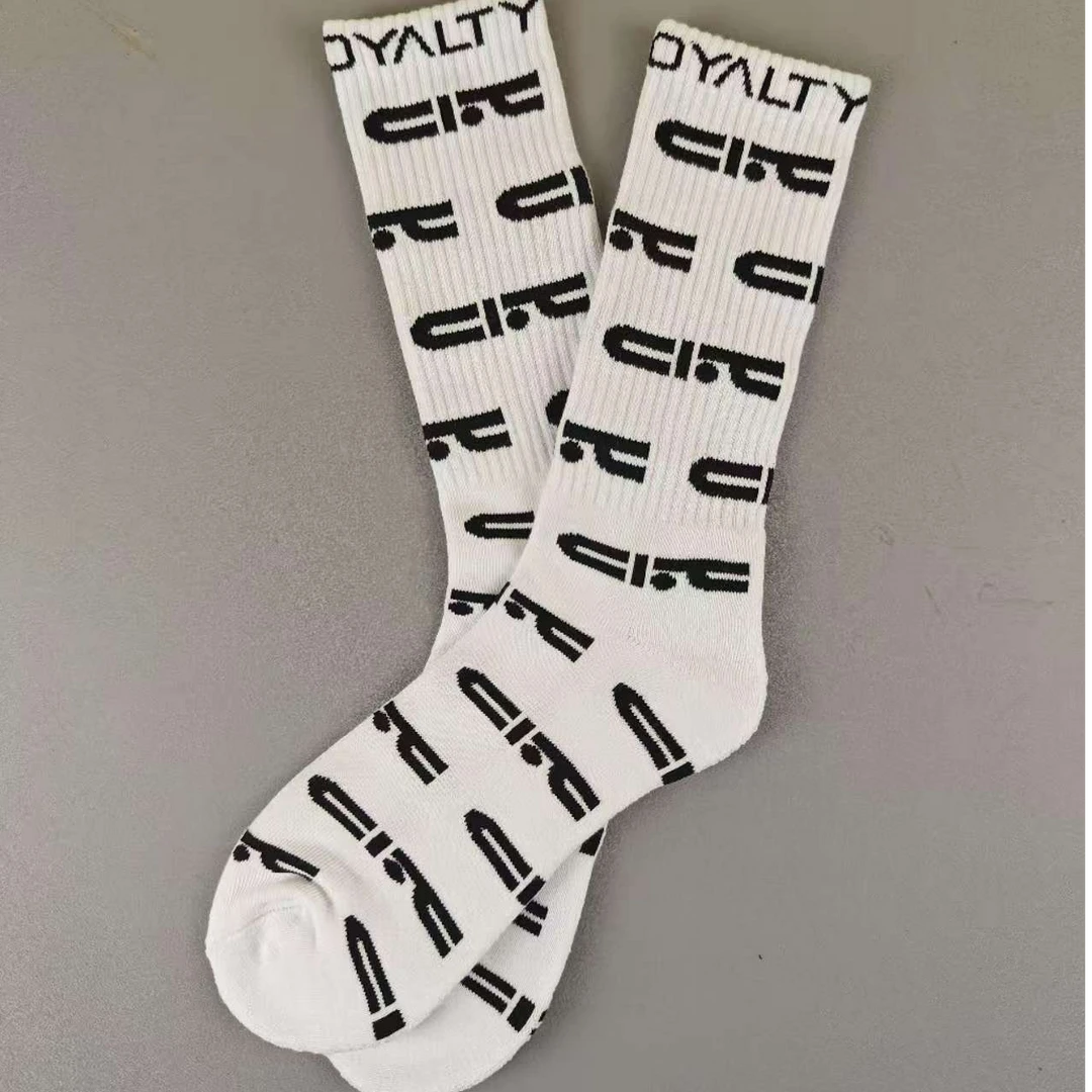 DR时尚百搭时尚棉潮袜男女同款设计大logo袜子