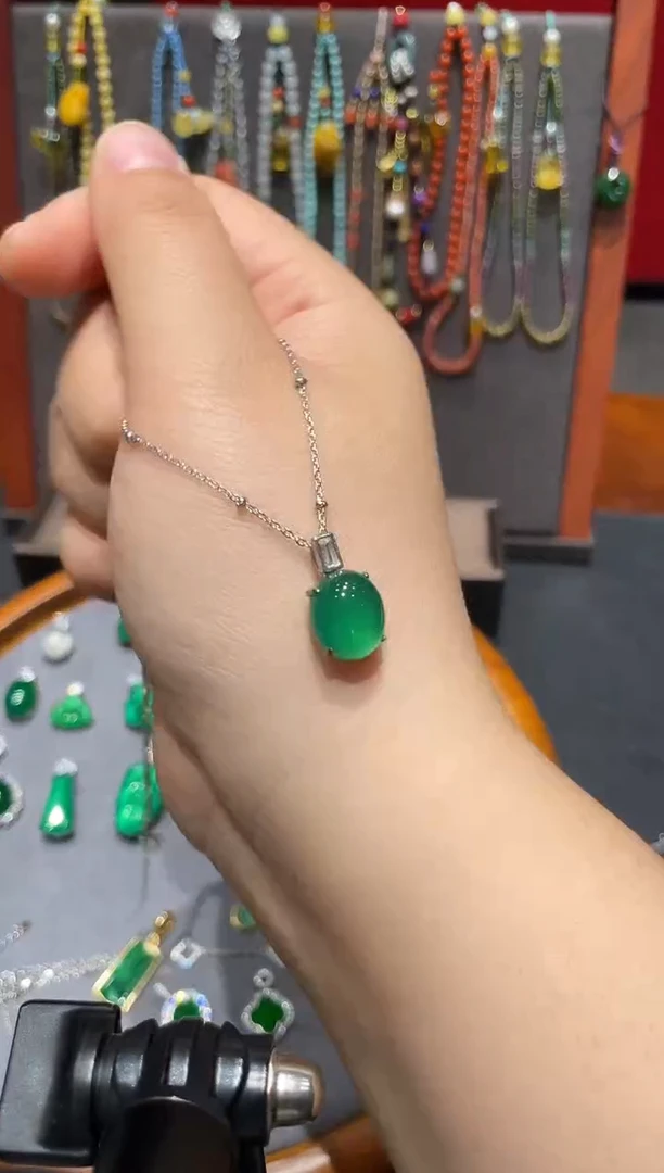 银S925镶嵌颈饰玛瑙/玉髓吊坠小