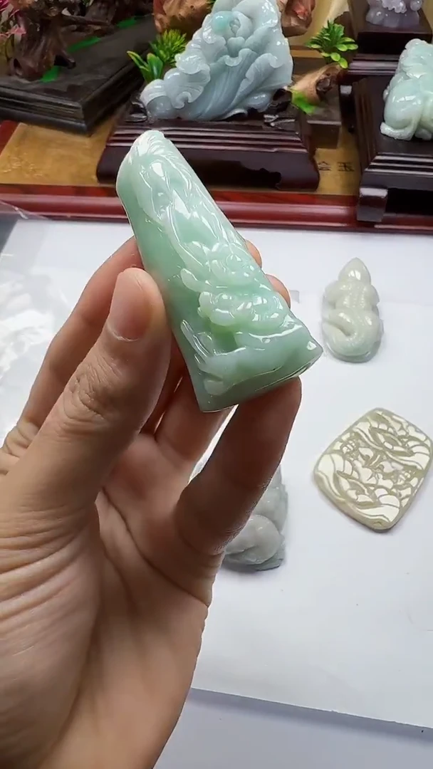 吊坠(不含链)未镶嵌翡翠1