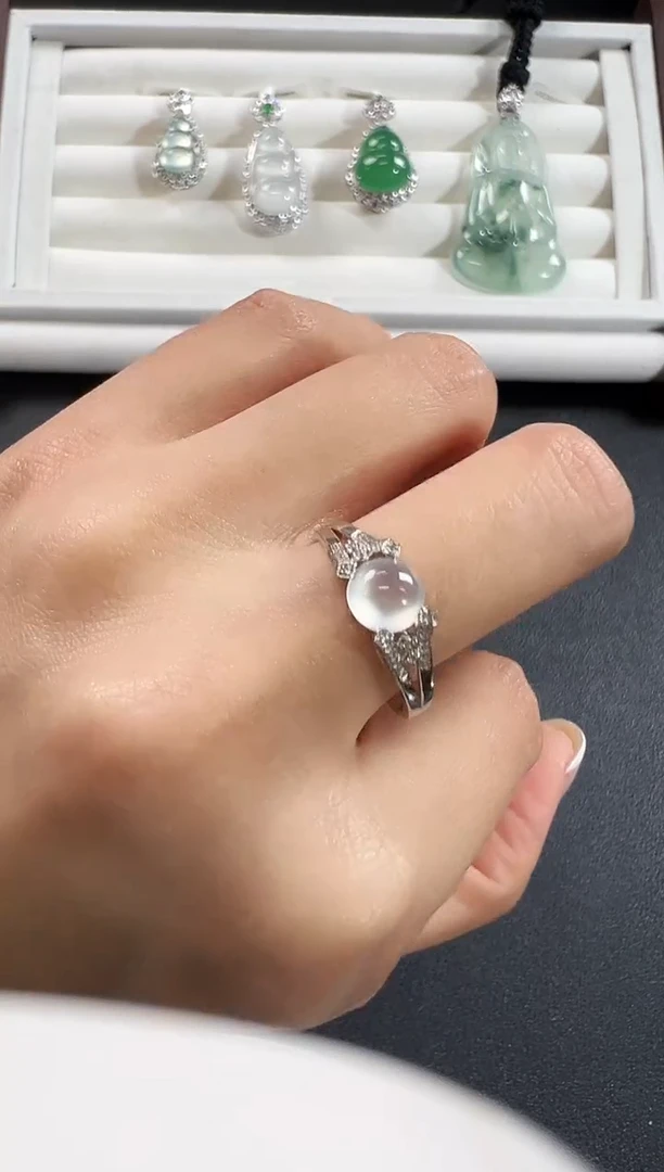 18K金镶嵌戒指翡翠KXY1221-010