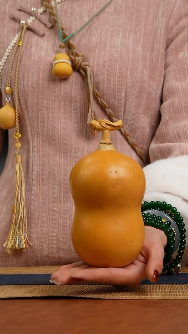 049号 天然热水酒葫芦 一物一拍（有瑕介意勿拍）