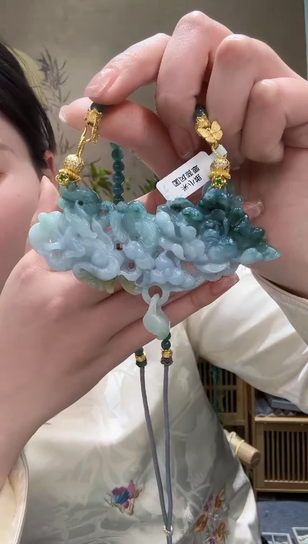 【闪购商品】翡翠颈饰未镶嵌吊坠