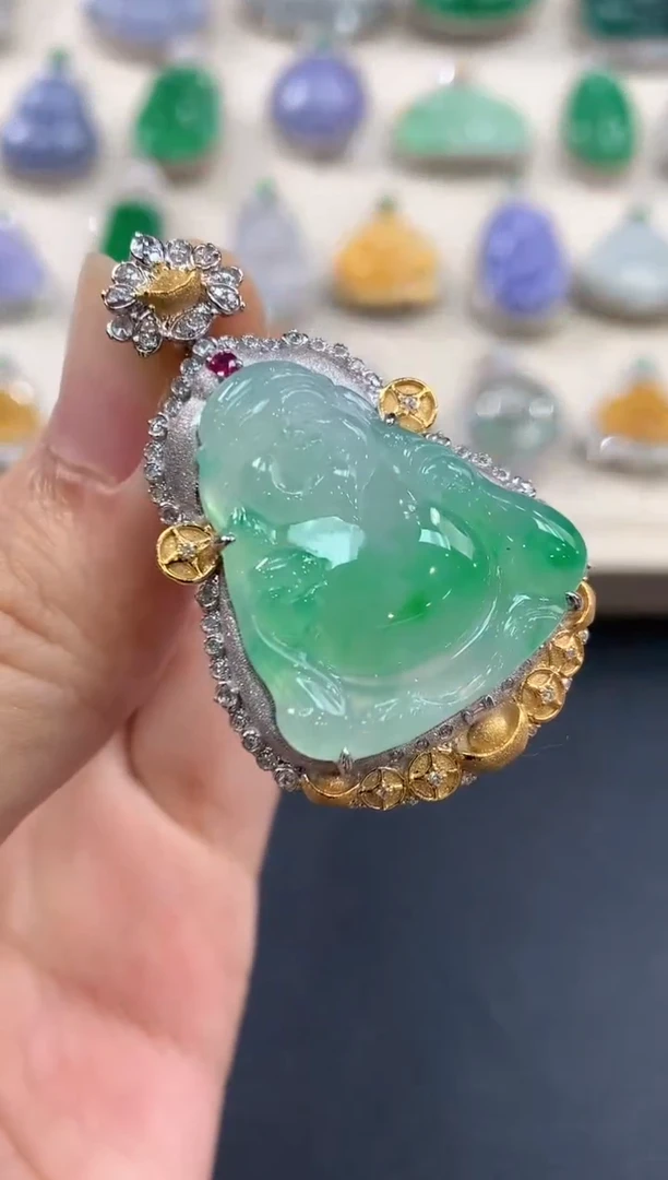 【闪购商品】翡翠吊坠(不含链)18K金镶嵌C 95