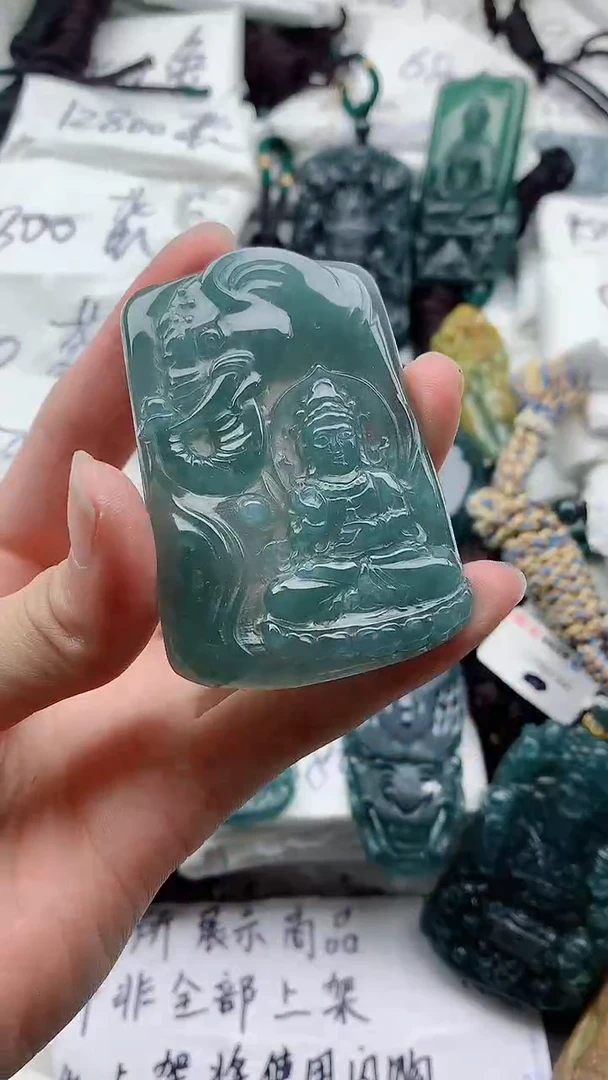 翡翠未镶嵌颈饰8888888