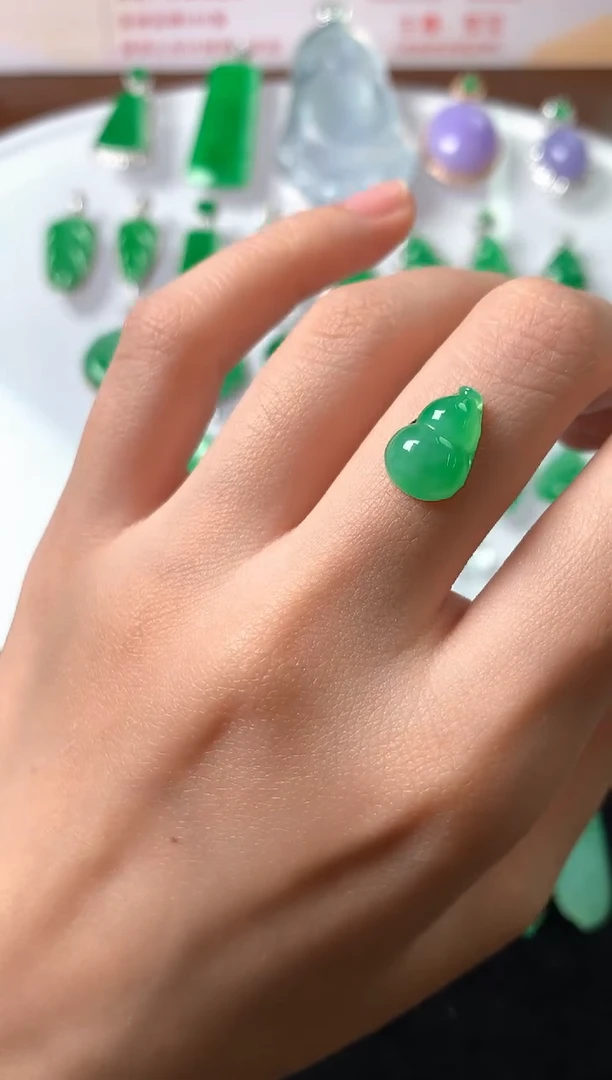 未镶嵌定制翡翠裸石（镶嵌定制）