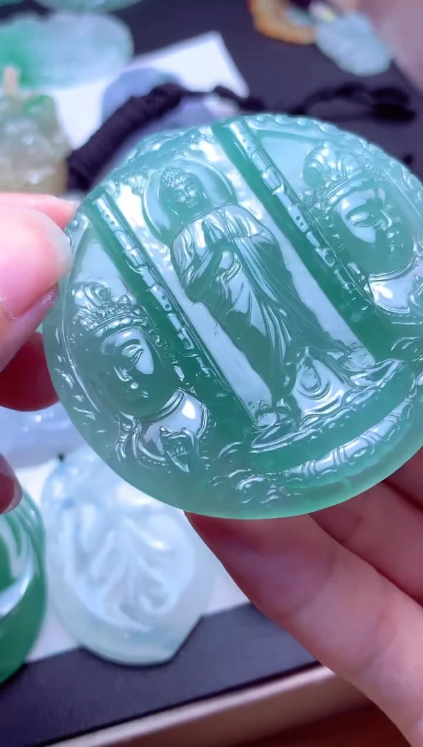 颈饰未镶嵌翡翠天然翡翠A货