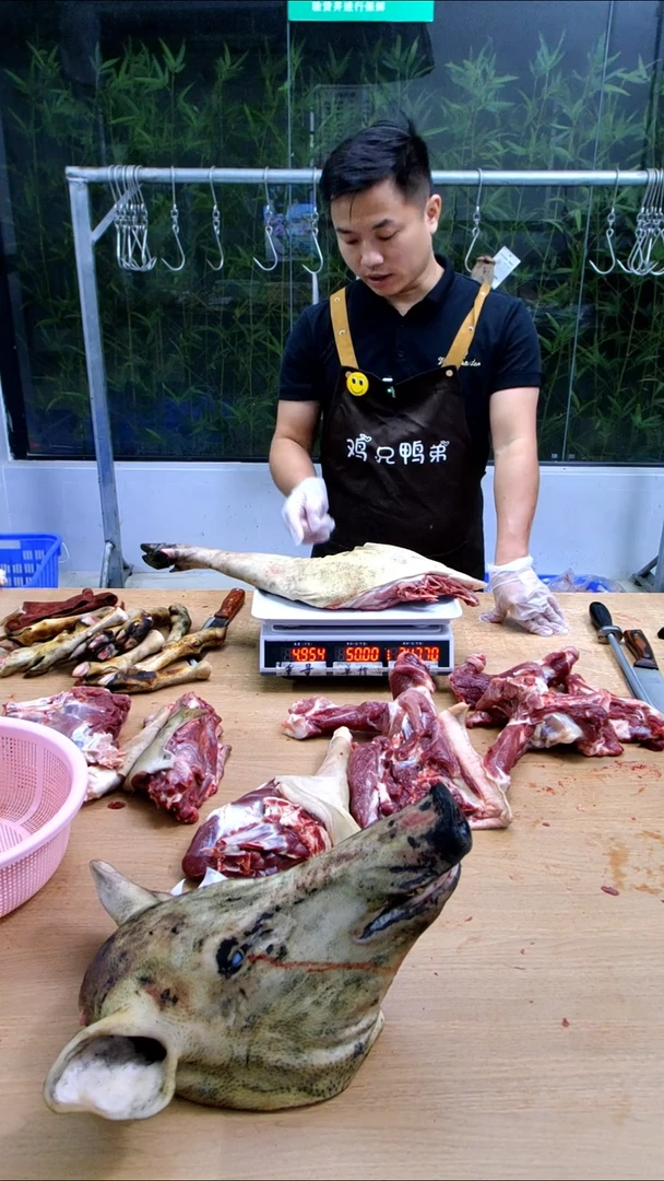 中国大陆冷藏可保存30天食用农产品猪脚