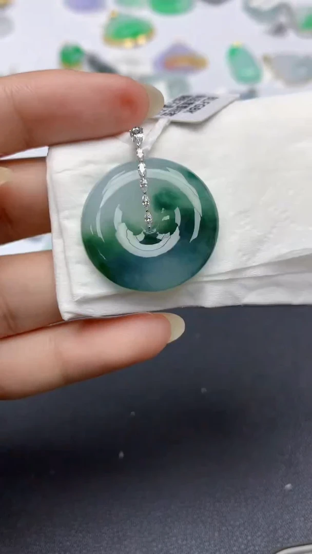 颈饰18K金镶嵌翡翠天然缅甸a货翡翠百元以上9元证书费自理