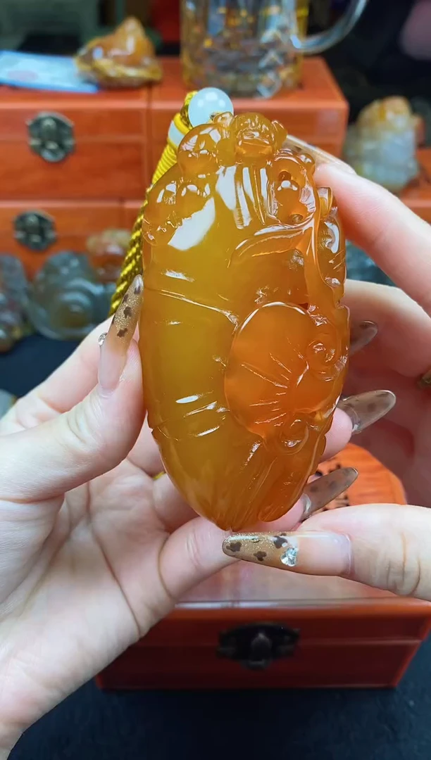 未镶嵌玛瑙/玉髓珠宝奇石强****60