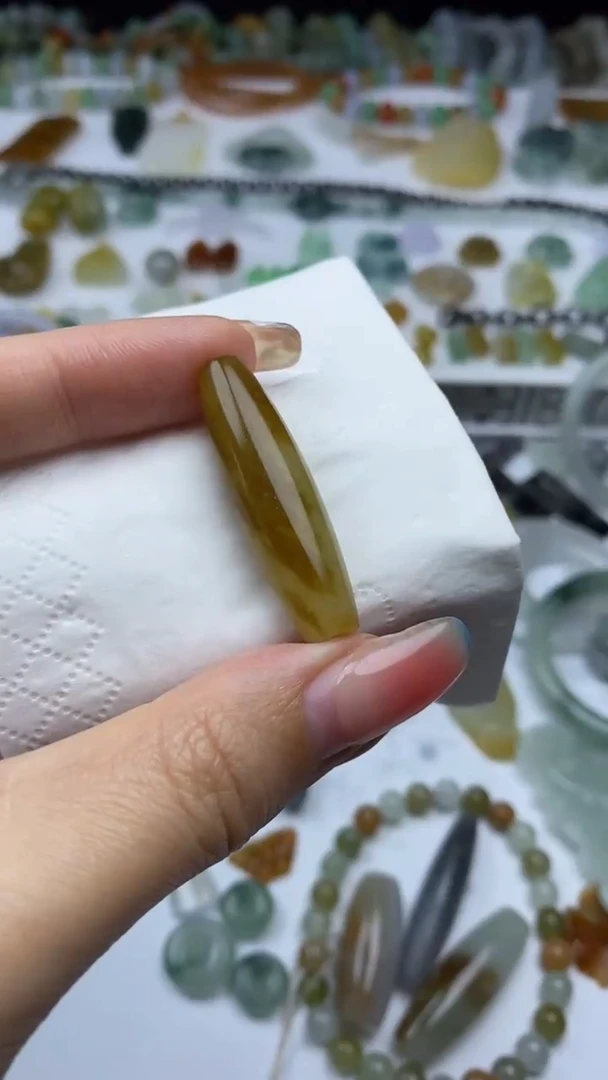 未镶嵌定制翡翠搬*人毛货定制不退不换