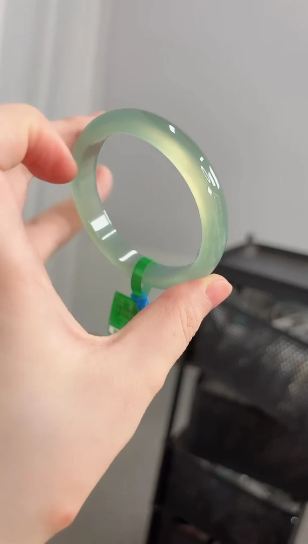 玛瑙/玉髓手镯未镶嵌52-53圈