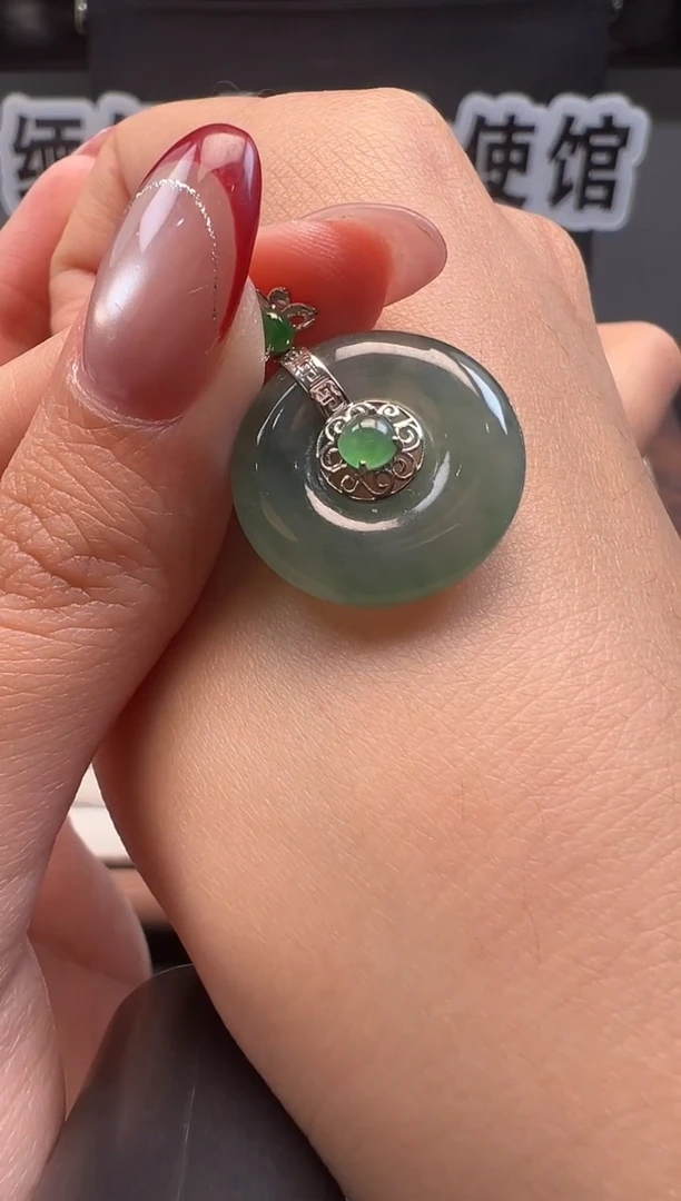 吊坠(不含链)18K金镶嵌翡翠缅甸珠宝严选