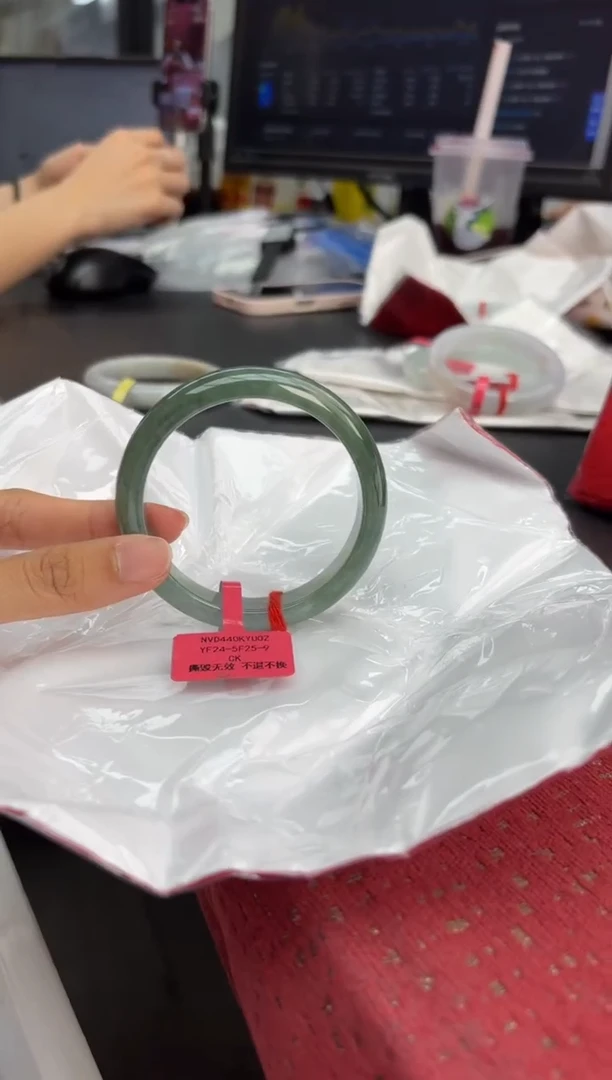 未镶嵌手镯翡翠翡翠手镯7