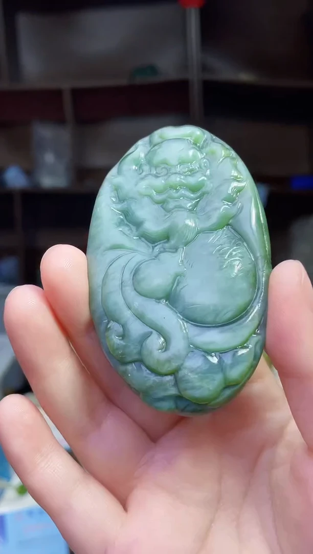 和田玉未镶嵌颈饰1