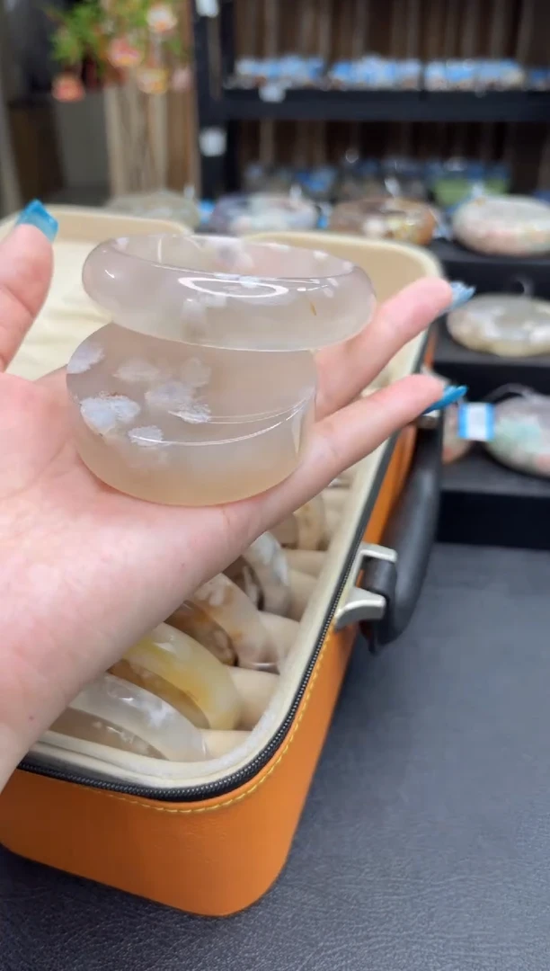 未镶嵌手镯石英质玉98(62圈赠送镯心)