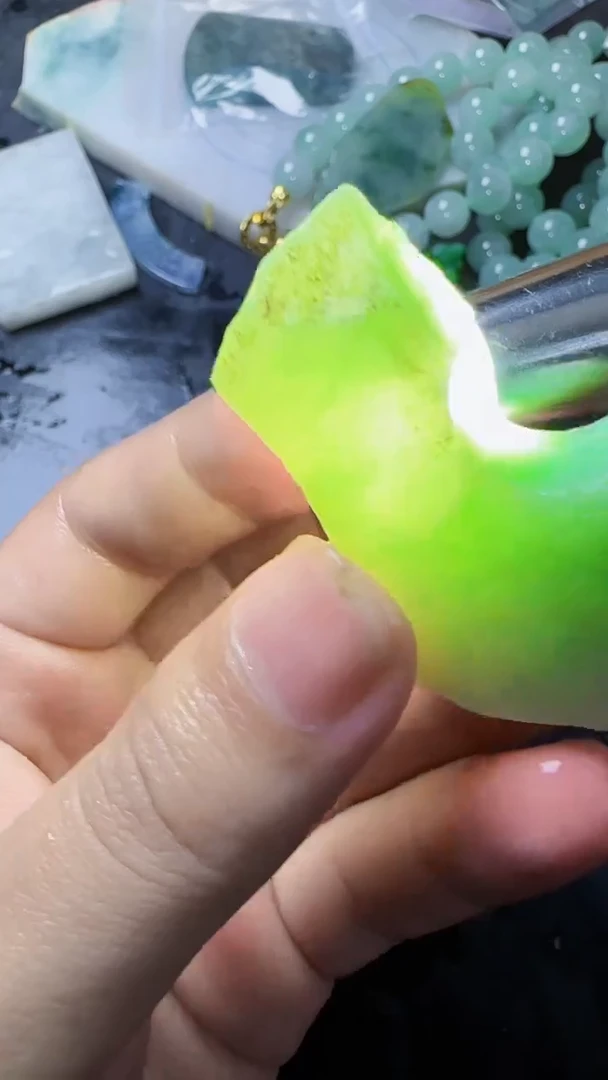 颈饰未镶嵌翡翠077