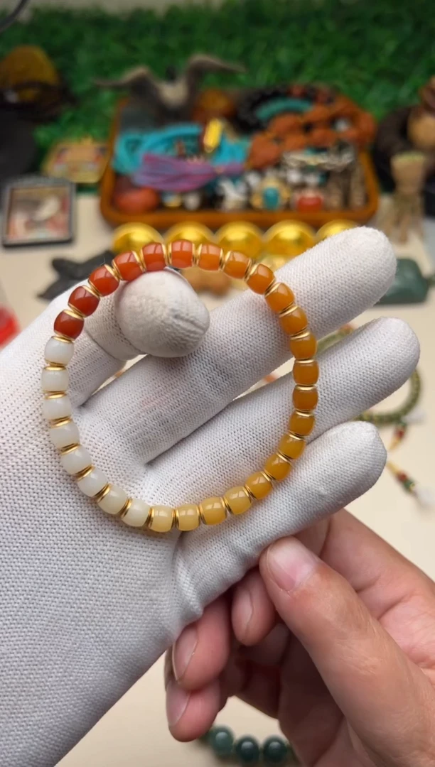 【闪购商品】南红玛瑙手链18K金镶嵌玛瑙南红带镶嵌