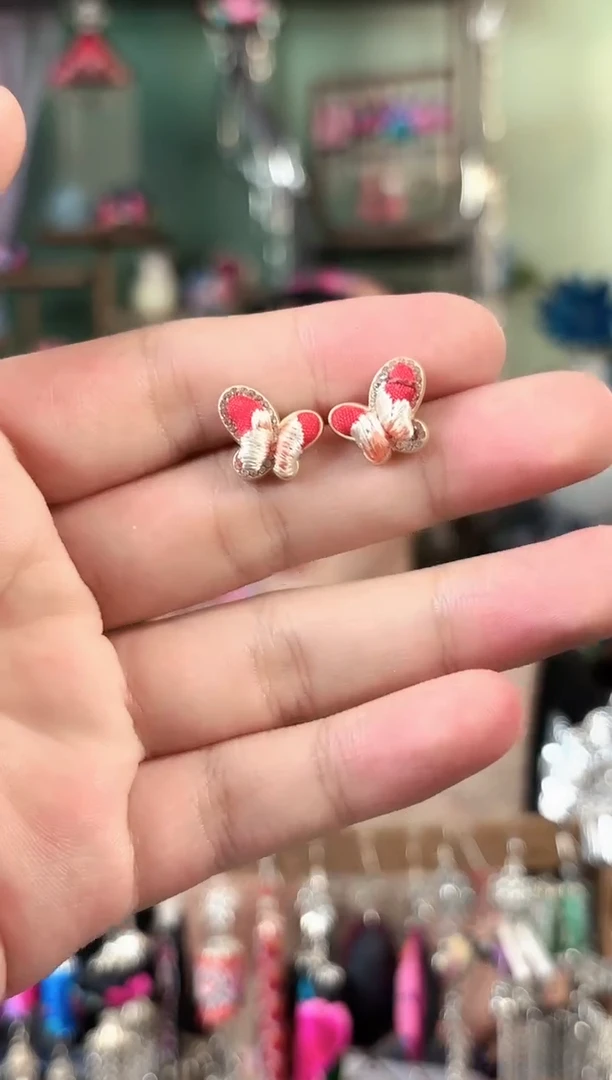 彩云南阁非遗老绣饰品703*