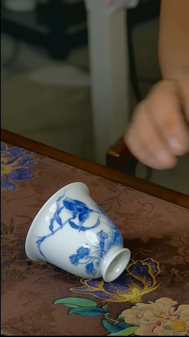 杯手工手绘杯杯很美丽