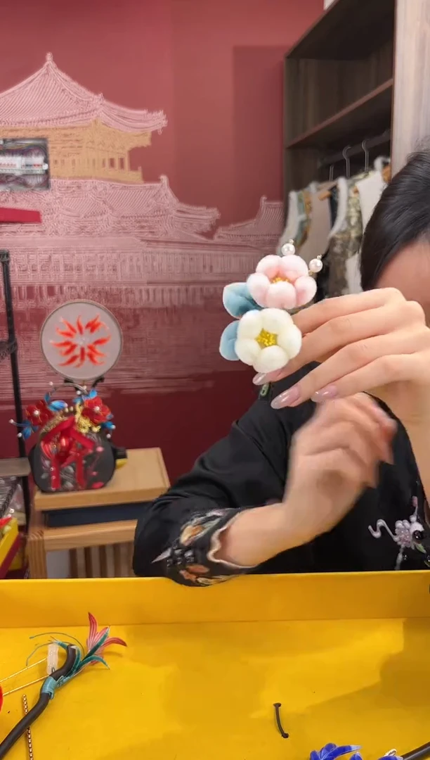 【闪购商品】刺绣非遗绒花（发饰）