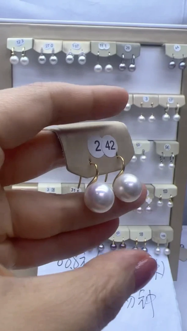 【闪购商品】淡水珍珠耳饰银S925镶嵌242